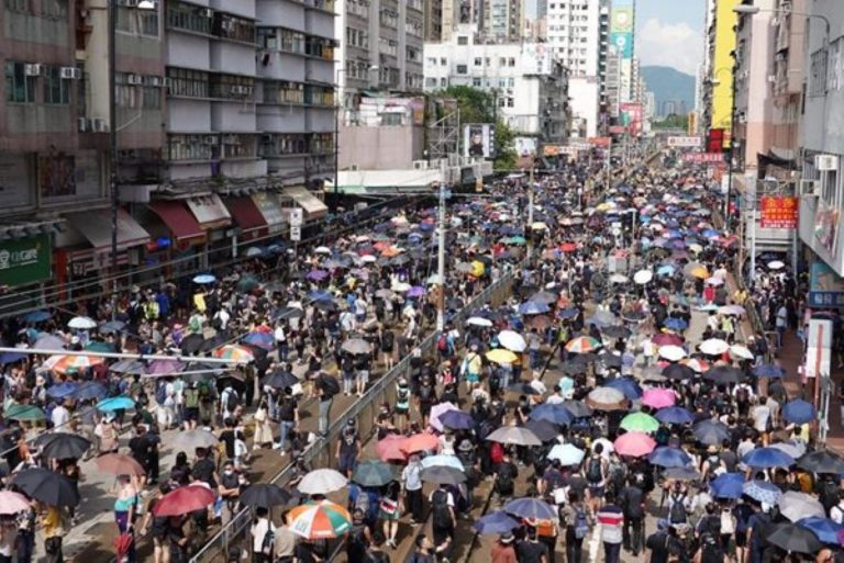 外媒：香港人受夠了！反送中怒火正在轉向北京