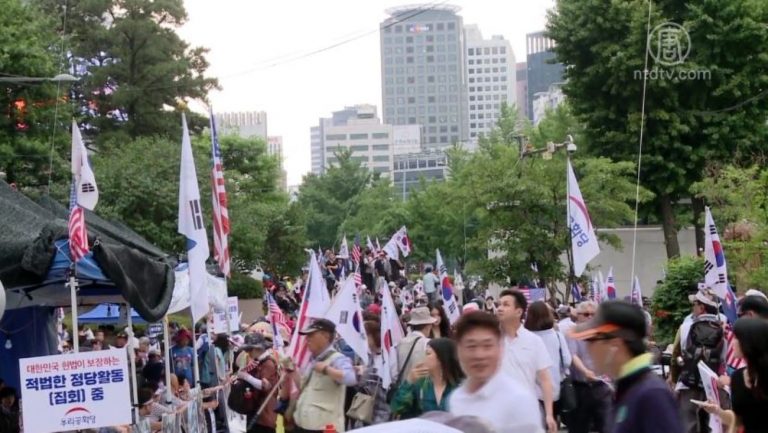 韓國市民熱情迎接美國總統