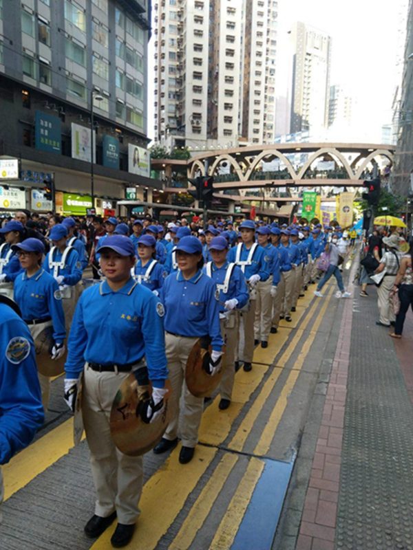 【組圖5】香港七一遊行浩浩蕩蕩 遊行隊伍和平理性