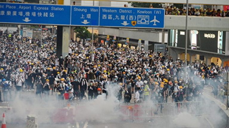 【江峰時刻】軍車調動，香港重演六四？張扣扣和章瑩穎案看公義