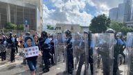 香港七一游行 特战队全出动罕见无编号 持盾戒备
