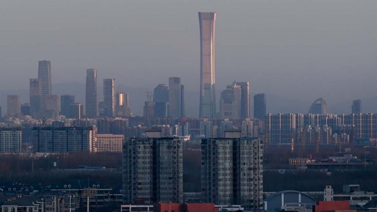 債務超GDP3倍 中共3大財政目標全失守