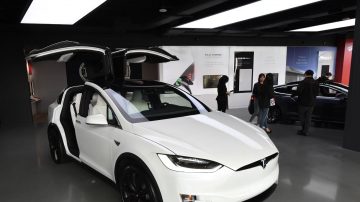 想要買一輛特斯拉Model 3？