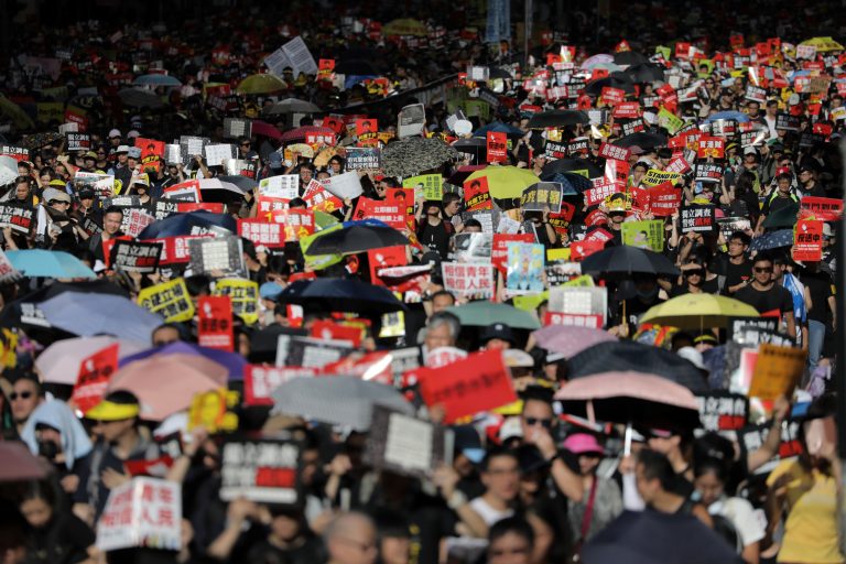 《石濤聚焦》港警錶哥大功：蘋果—韓正設局源自習近平 下令：不許流血重演六四