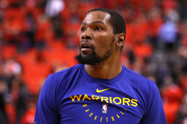 NBA巨星杜蘭特頂薪加盟 籃網組成三巨頭