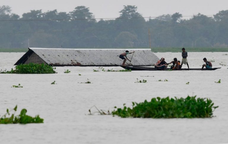 豪雨洪水肆虐  印度45人喪生近7百萬人受影響