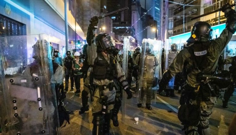 王友群：香港會重演「六四」屠殺嗎？