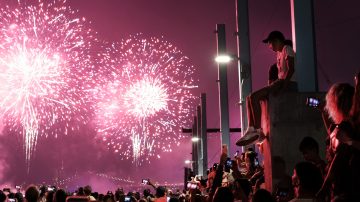 独立日烟花秀 纽约市夜空绽放