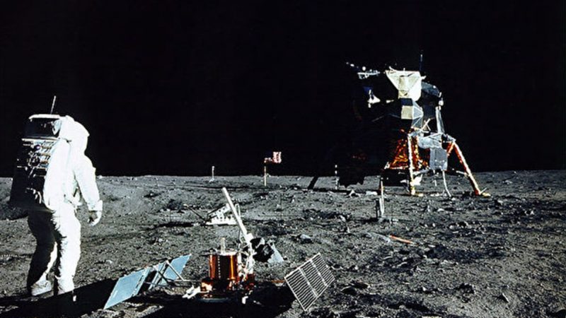 阿波罗11号登月成功 蒋介石祝词留月球