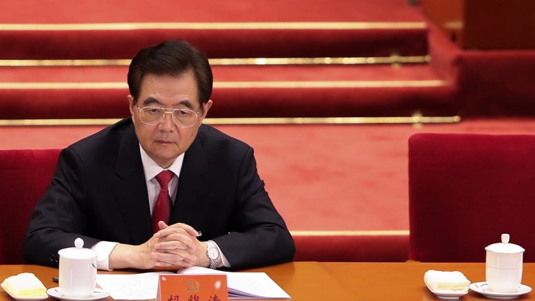 揭密：胡錦濤突遭政變險被帶走 眾高官臉都嚇白
