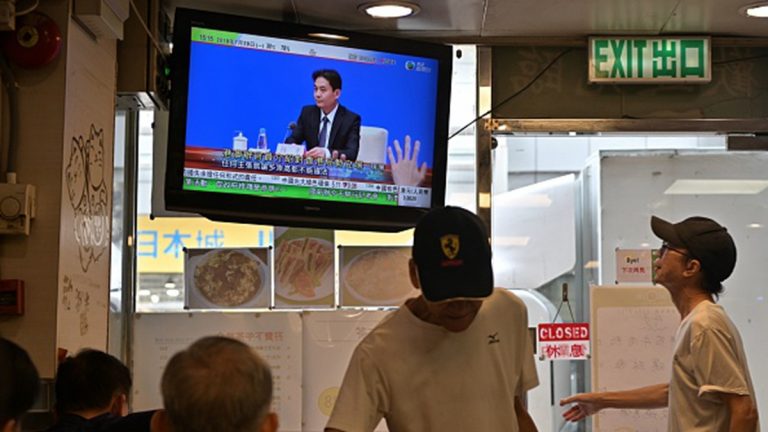 北京試圖分化香港？港澳辦被指提油放火