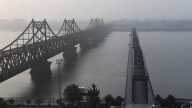 习近平访朝带去多少见面礼？日媒揭内幕