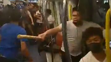 香港百几年储存而来的所有价值 几个钟一夜清空