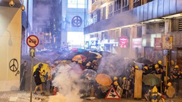 「覺醒組」配音《少女時代》 斥港警橋段爆紅