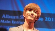 U-KISS基燮入伍中發表婚訊 公開婚紗照