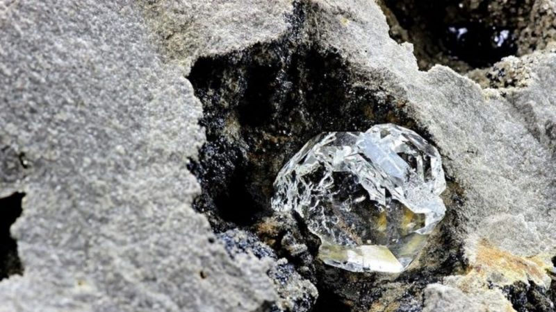 钻石内气泡首次证实地下存在原生态封存区
