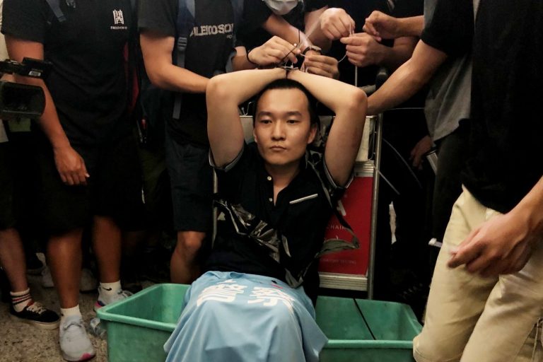 懼付國豪醜聞被揭？中共禁拍臥底記者題材片