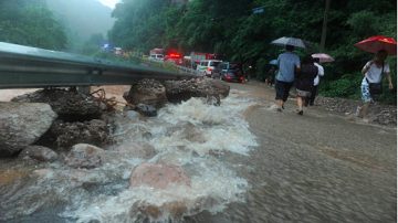 四川樂山特大洪災  災民:水庫洩洪沒預警