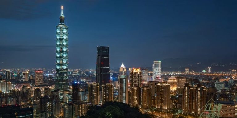 【江峰時刻】臺灣大選在即 香港反送中升級 中共突然叫停陸客臺灣自由行 意欲何为？最怕什麽？