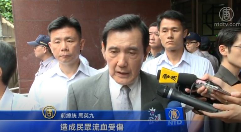 太陽花佔政院驅離濺血 馬英九首出庭稱無罪