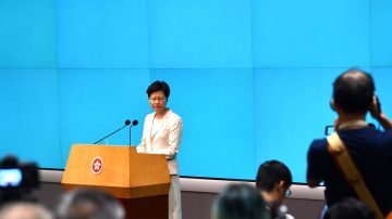 林鄭露面語帶哭腔 稱香港已「五勞七傷」