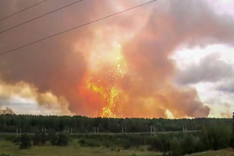 西伯利亞彈藥庫爆炸 衝擊波直上雲霄至少釀9死傷