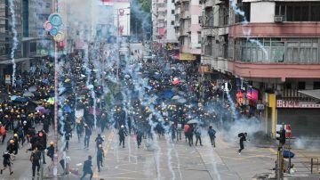 港警勾聯福建幫 換裝打人凶殘視頻曝光