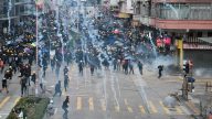 【新闻看点】香港飞出黑天鹅 大陆人翻墙围观