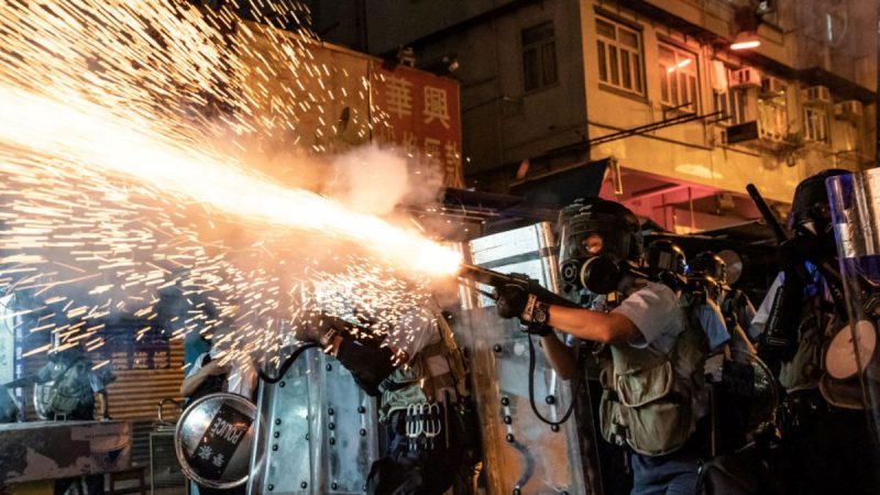危急信号频现 法媒：香港抗争迎来转折期