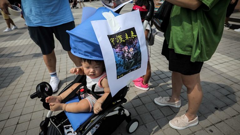 評論：中共對「港亂」的最新定性：內外勾連，顏色革命！