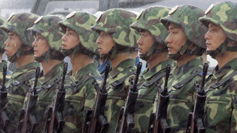 驻港部队司令翻脸 紧跟北京表态香港事件