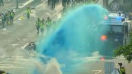 915香港民眾自由行 警方水炮車催淚彈清場