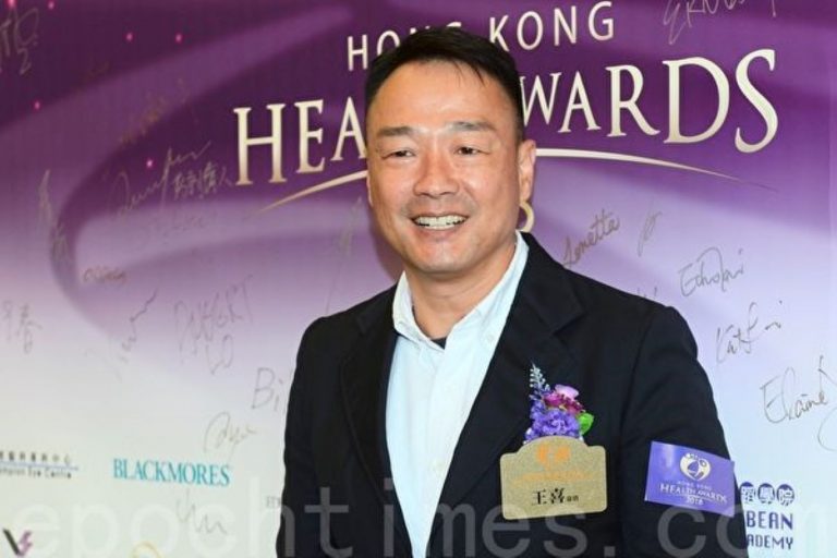 王喜短劇《警棍》諷喻港警 網民期待出續集
