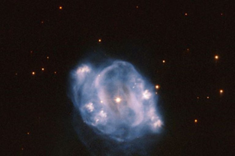 NASA拍到恆星即將「壽終正寢」