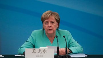 默克爾會見李克強後 又一舉動令中共尷尬