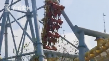 中秋節上海驚魂 雲霄飛車載客掛空中（視頻）