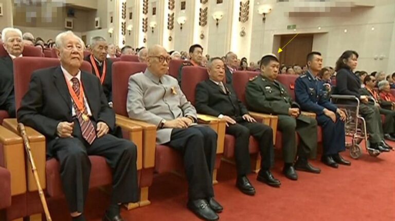 中共建政70年「表彰」毛岸英 毛新宇領獎引嘲諷