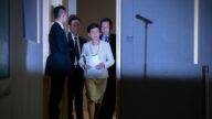 港媒：林郑撤回送中条例获习近平批准