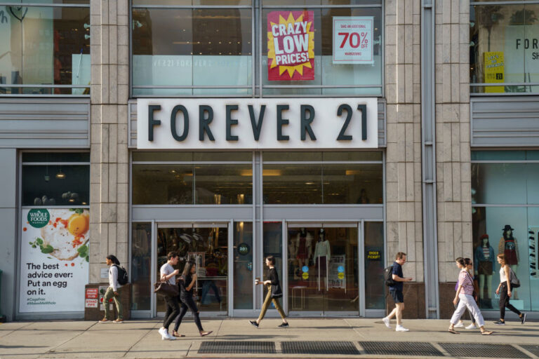 不敵網購衝擊 Forever 21聲請破產停40國營運