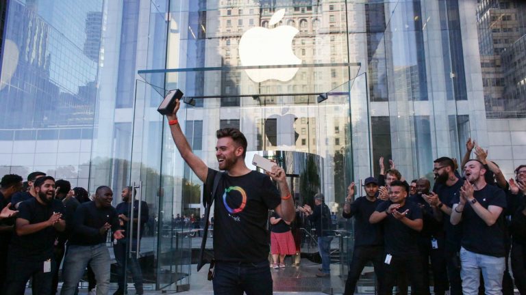 世界最大蘋果店翻修完成 iPhone11熱度夯