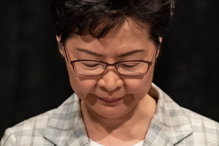 《石濤聚焦》「林鄭首次公民對話 全場紀實」面對多人砲轟新屋嶺