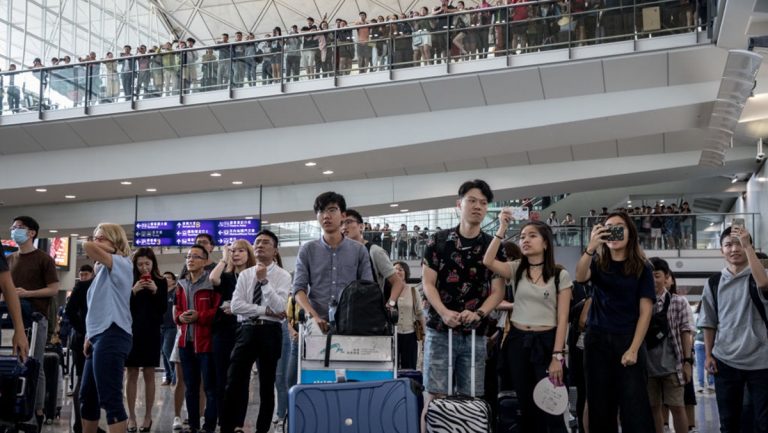 香港反送中延燒 抗議民眾週日機場再表訴求