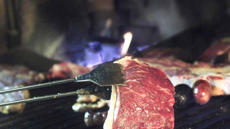 阿根廷通膨消費低 吃牛肉成奢侈