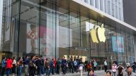 新iPhone手機上市一天 在中國被搶光