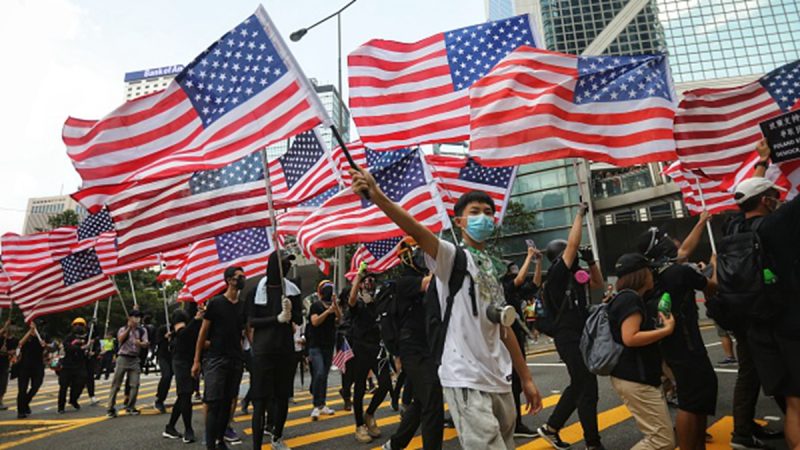 美国“子弹上膛” 香港法案重创中共3大利益