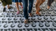 中共地下党员何君尧 被英国母校褫夺荣誉学位