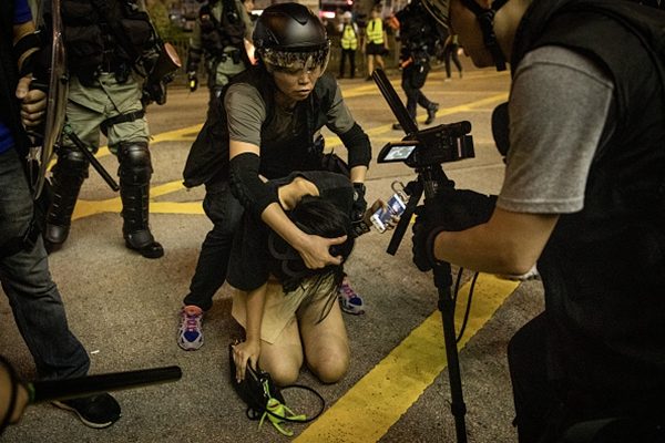 五个香港女孩的故事 街头抗争让她们一夜长大