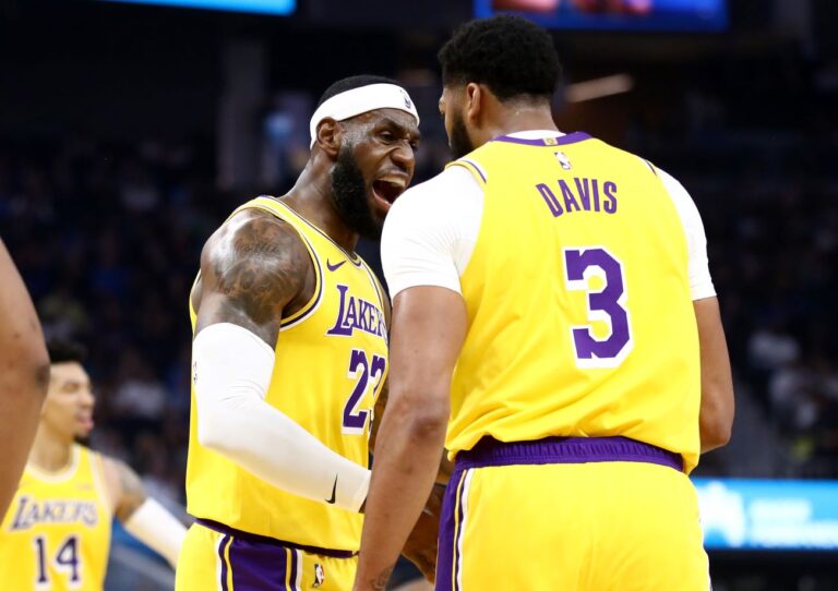 NBA季前賽：詹姆斯輔佐戴維斯 湖人大勝