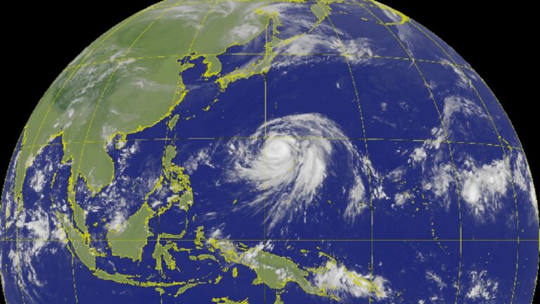 海貝思成猛烈颱風 恐2度轉向直撲日本關東