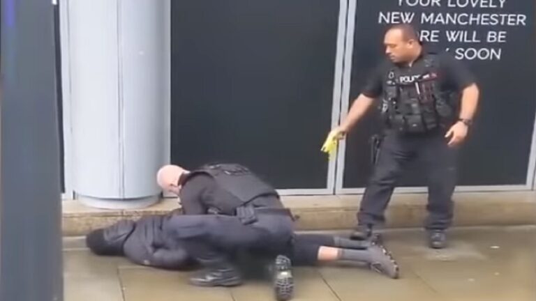 英男購物中心持刀傷人 遭警電擊槍制伏(視頻)